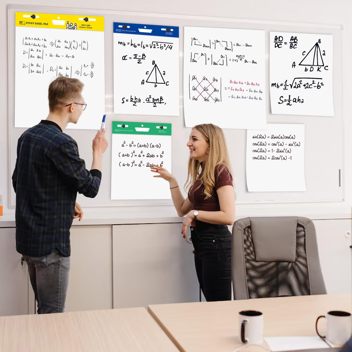 Self Stick Flip Chart Paper 25 in x 30 in 30 Sheets 4 Pad Pack White Q749